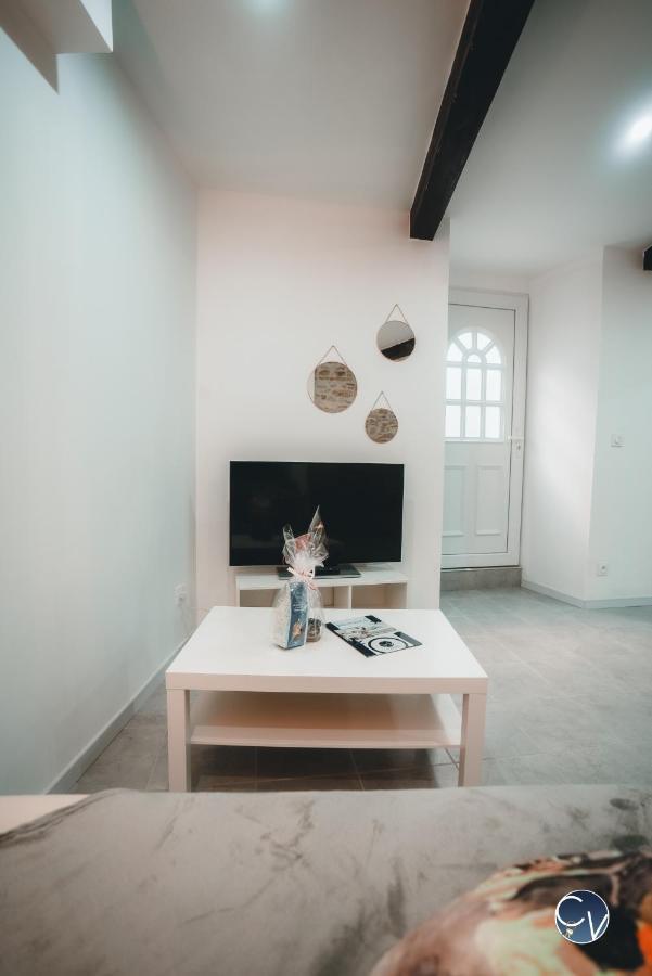 Appartement Neuf Et Moderne Dans Le Centre Ville バニョル・シュル・セズ エクステリア 写真