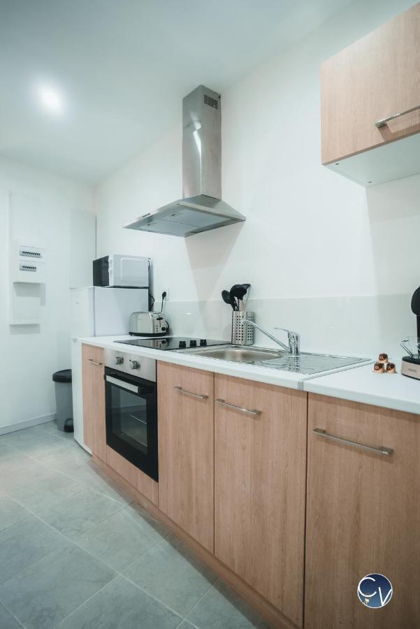 Appartement Neuf Et Moderne Dans Le Centre Ville バニョル・シュル・セズ エクステリア 写真