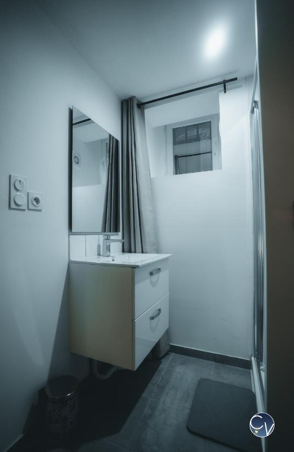 Appartement Neuf Et Moderne Dans Le Centre Ville バニョル・シュル・セズ エクステリア 写真
